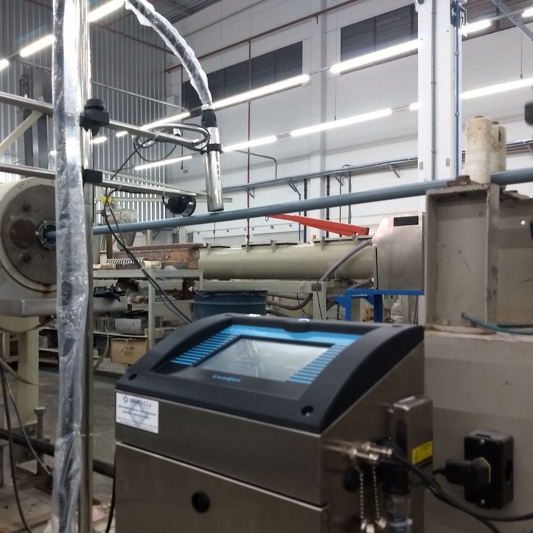 Impressora Industrial Jato de Tinta Contínuo V150 Plus